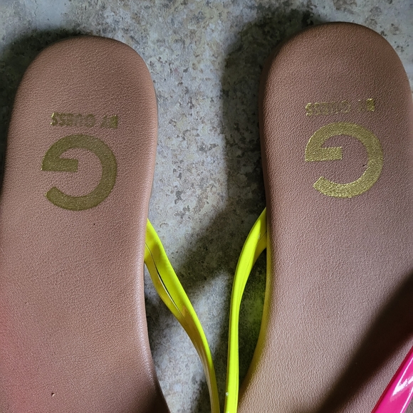 GUESS Sandals - Picture 2 of 3